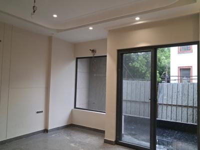 Bedroom Image of 2700 Sq.ft 4 BHK Builder Floor for sale in Paschim Vihar New Delhi for Rs. 62000000
