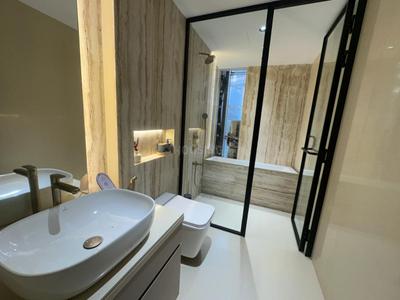 Bathroom Image of 2132 Sq.ft 4 BHK Apartment / Flat for sale in Juhu Mumbai for Rs. 125000000