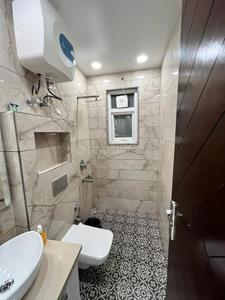 Bathroom Image of 900 Sq.ft 2 BHK Builder Floor for rent in Ashok Nagar New Delhi for Rs. 34000
