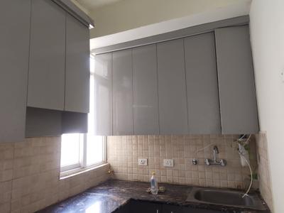 Kitchen Image of 915 Sq.ft 2.5 BHK Apartment / Flat for rent in Amrapali Dream Valley 2, Noida Extension Greater Noida for Rs. 19000