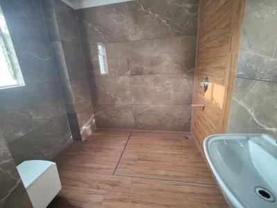 Bathroom Image of 2861 Sq.ft 4 BHK Apartment / Flat for sale in Sevoke Rd Siliguri for Rs. 14877200
