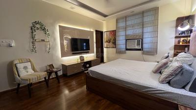 Bedroom Image of 1800 Sq.ft 3 BHK Builder Floor for sale in Patel Nagar New Delhi for Rs. 39900000