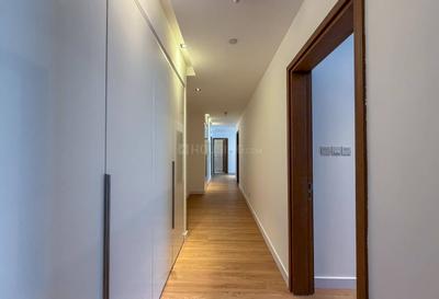Image of 2203 Sq.ft 3 BHK Apartment / Flat for rent in Al Wasl, Dubai for Rs. 617500