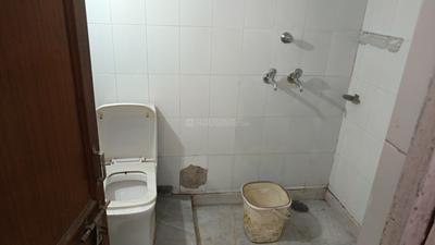 Image of 1170 Sq.ft 2 BHK Builder Floor for rent in Model Town, New Delhi for Rs. 30000
