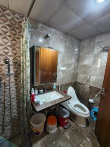 Bathroom Image of 1750 Sq.ft 3 BHK Apartment / Flat for rent in Janhavi Enclave, Bommanahalli Bengaluru for Rs. 70000