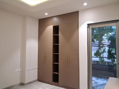 Bedroom Image of 1800 Sq.ft 3 BHK Builder Floor for sale in Paschim Vihar New Delhi for Rs. 35000000