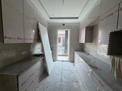 Kitchen Image of 1426 Sq.ft 3 BHK Builder Floor for sale in Mukherjee Apartment, Mukherjee Nagar New Delhi for Rs. 19000000
