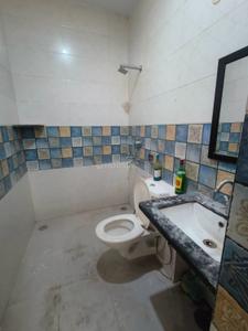 Bathroom Image of 2200 Sq.ft 3 BHK Builder Floor for rent in Sector 46 Gurgaon for Rs. 45000