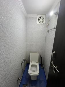 Bathroom Image of 600 Sq.ft 1 BHK Apartment / Flat for rent in Netaji Subhash Apartments, Sector 13 Dwarka New Delhi for Rs. 17000