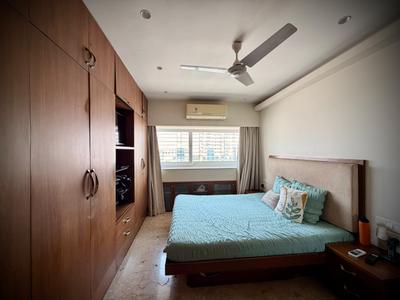 Bedroom Image of 3100 Sq.ft 4 BHK Apartment / Flat for sale in Shapoorji Pallonji Great Eastern Royale, Tardeo Mumbai for Rs. 165000000