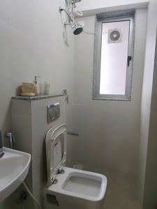 Common Bathroom Image of 620 Sq.ft 1 BHK Apartment / Flat for rent in Shree Naman Premier, Andheri East Mumbai for Rs. 69000