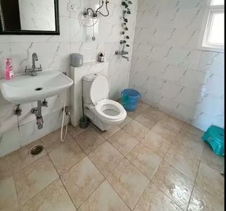 Image of 250 Sq.ft 1 RK Independent House for rent in Sector 44, Noida for Rs. 18000