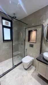 Bathroom Image of 2100 Sq.ft 4 BHK Studio for sale in Big Block South City 2, Sector 49 Gurgaon for Rs. 33900000
