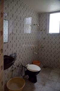 Bathroom Image of 1700 Sq.ft 3 BHK Apartment / Flat for sale in Race Course Vadodara for Rs. 6600000
