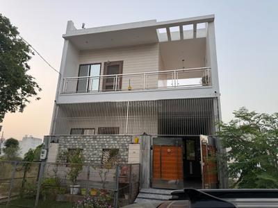 Image of 1250 Sq.ft 2.5 BHK Independent House for rent in Shastripuram, Agra for Rs. 18000