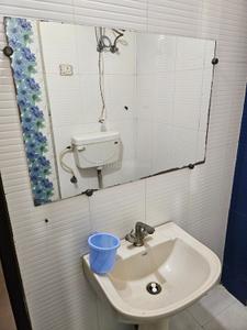 Bathroom Image of 1100 Sq.ft 2 BHK Builder Floor for sale in Indirapuram Ghaziabad for Rs. 5500000