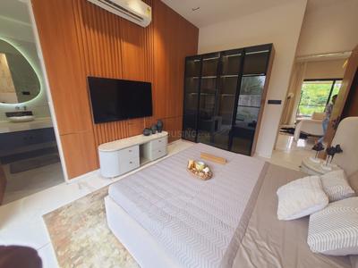 Bedroom Image of 2700 Sq.ft 4 BHK Apartment / Flat for sale in New Alkapuri Vadodara for Rs. 18500000