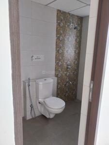 Bathroom Image of 1250 Sq.ft 3 BHK Apartment / Flat for sale in Kumar Purab A3 Building, Magarpatta City Pune for Rs. 13800000