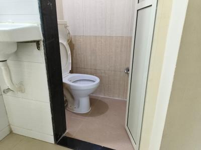 Bathroom Image of 715 Sq.ft 1 BHK Apartment / Flat for rent in Gajra Bhoomi Gardenia 1, Kalamboli Navi Mumbai for Rs. 18000