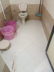 Bathroom Image of Girls And Boys PG vadodara  in Fatehgunj, Vadodara