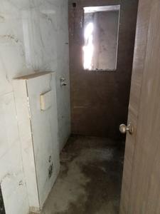Common Bathroom Image of 540 Sq.ft 1 BHK Apartment / Flat for sale in Santacruz East Mumbai for Rs. 15500000