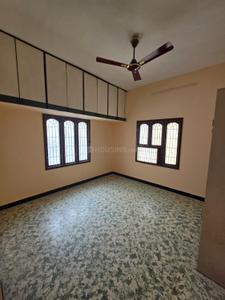 Bedroom Image of 1500 Sq.ft 2 BHK Apartment / Flat for rent in Nungambakkam Chennai for Rs. 55000