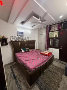 Bedroom Image of 620 Sq.ft 2 BHK Builder Floor for rent in Shiva Builders Floor lll, Dwarka Mor New Delhi for Rs. 17000