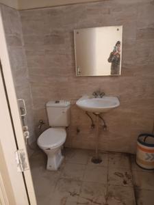 Bathroom Image of 1668 Sq.ft 3 BHK Apartment / Flat for rent in ADA Mausam Vihar Housing Scheme, Kalindipuram Allahabad for Rs. 19000