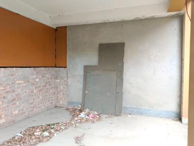 Car Garage Image of 700 Sq.ft 2 BHK Apartment / Flat for sale in Paschim Putiary Kolkata for Rs. 4100000