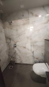 Bathroom Image of 1550 Sq.ft 3 BHK Builder Floor for rent in Shakti Nagar New Delhi for Rs. 55000
