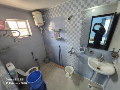 Bathroom Image of 1450 Sq.ft 2 BHK Apartment / Flat for rent in Argora Ranchi for Rs. 22000