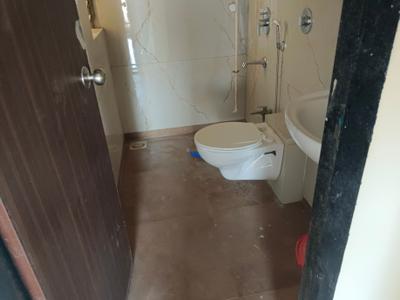 Bathroom Image of 680 Sq.ft 1 BHK Apartment / Flat for rent in Raunak City Sector IV D6, Kalyan West Kalyan for Rs. 18500