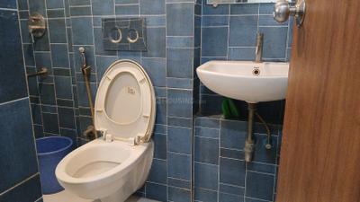 Image of 960 Sq.ft 2 BHK Apartment / Flat for rent in Lodha Amara Tower 1 To 5 And 7 To 19, Thane West, Thane for Rs. 45000