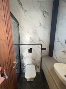 Bathroom Image of 1200 Sq.ft 3 BHK Builder Floor for rent in Vivek Vihar New Delhi for Rs. 60000