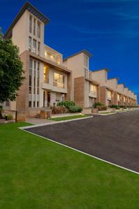 Image of 3800 Sq.ft 3 BHK Apartment / Flat for sale in Experion Windchants, Sector 112, Gurgaon for Rs. 65000000