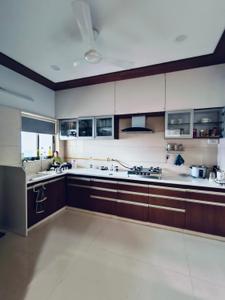 Kitchen Image of 1850 Sq.ft 3 BHK Apartment / Flat for rent in Pacifica Reflections, Vaishno Devi Circle Ahmedabad for Rs. 50000