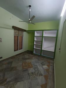Bedroom Image of 1000 Sq.ft 3 BHK Builder Floor for rent in George Town Allahabad for Rs. 25000