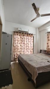 Bedroom Image of 910 Sq.ft 1 BHK Apartment / Flat for rent in Makarba Ahmedabad for Rs. 22000