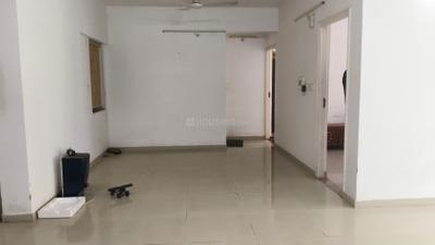 Living Room Image of 1850 Sq.ft 3 BHK Apartment / Flat for rent in Adani The Meadows, Shantigram Ahmedabad for Rs. 35000