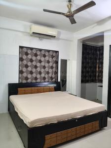 Bedroom Image of 1300 Sq.ft 2 BHK Apartment / Flat for rent in Science City Ahmedabad for Rs. 26000