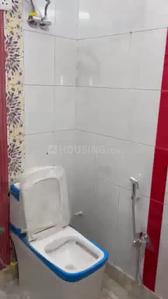 Bathroom Image of 891 Sq.ft 3 BHK Apartment / Flat for rent in Asola New Delhi for Rs. 15000