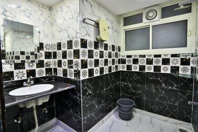 Bathroom Image of Brij Raj Niwas Girls PG in Hari Nagar Ashram, New Delhi
