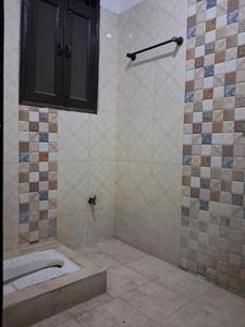 Common Bathroom Image of 1200 Sq.ft 3 BHK Builder Floor for rent in Sector 49 Noida for Rs. 25000