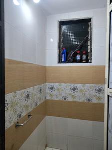 Common Bathroom Image of 700 Sq.ft 1 BHK Apartment / Flat for rent in Thane West Thane for Rs. 32000
