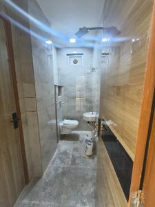 Bathroom Image of 550 Sq.ft 2 BHK Builder Floor for sale in Shastri Nagar New Delhi for Rs. 4500001