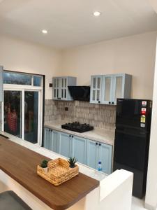 Kitchen Image of 690 Sq.ft 2 BHK Apartment / Flat for sale in Sky Annex, Chembur Mumbai for Rs. 16000000
