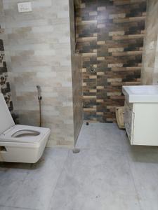 Image of 2400 Sq.ft 4 BHK Apartment / Flat for sale in Bathal apartment, Patparganj, New Delhi for Rs. 34500000