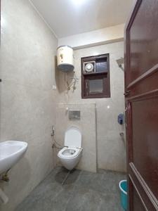 Bathroom Image of 900 Sq.ft 2 BHK Builder Floor for sale in Saket New Delhi for Rs. 3500000