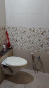 Bathroom Image of 1800 Sq.ft 3 BHK Independent House for rent in Saddu Raipur for Rs. 15000