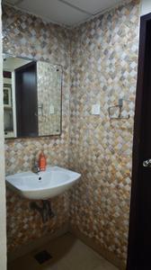 Bathroom Image of 1412 Sq.ft 3 BHK Apartment / Flat for sale in Tulive Horizon Residences, Saligramam Chennai for Rs. 19500000